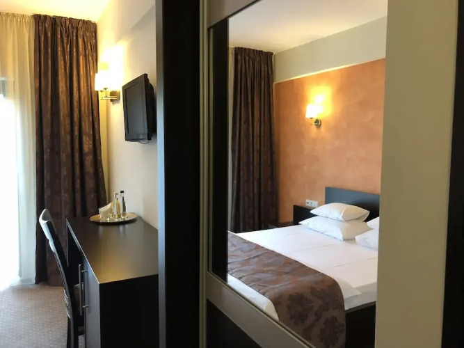 Queens Hotel