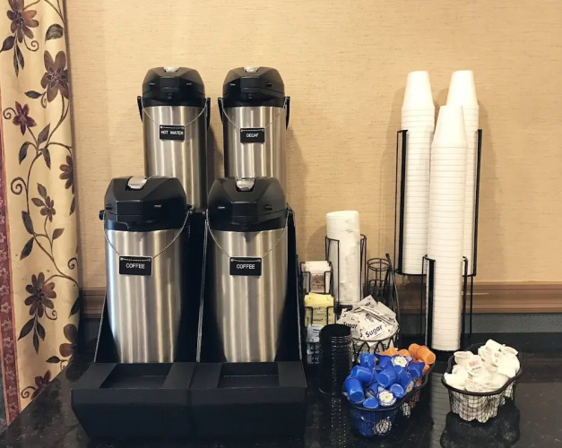 Best Western Dekalb Inn & Suites