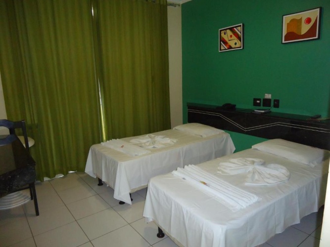 Standard Triple room