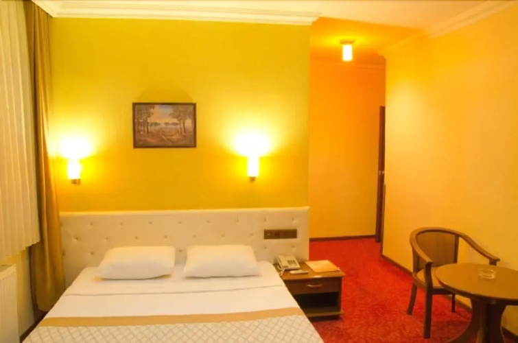Kircuval Hotel