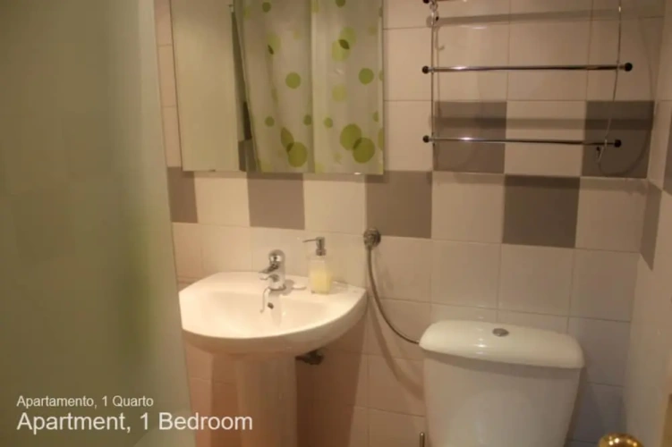 1 Bedroom Apartment