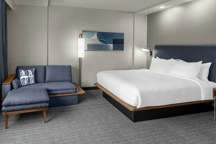 Courtyard By Marriott Sherman