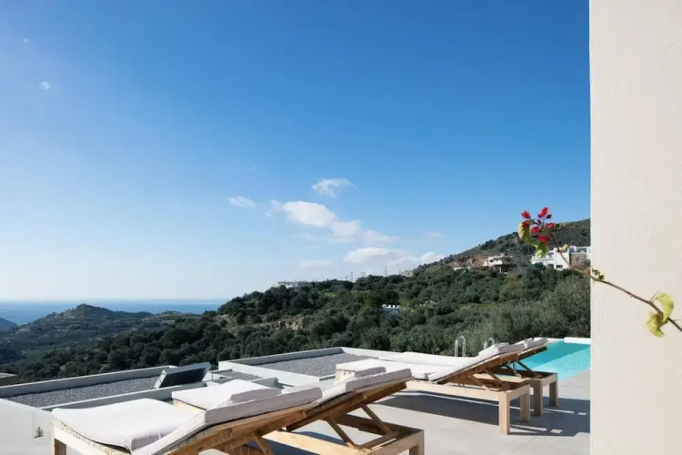 Villa Aragma in Mariou