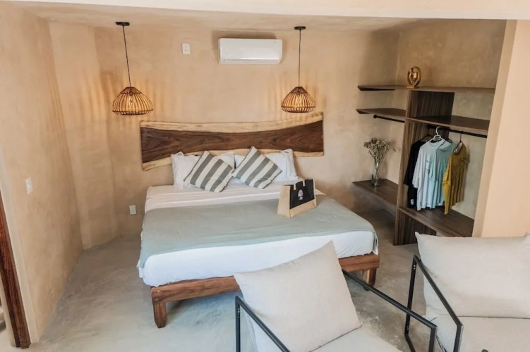 Comfort room