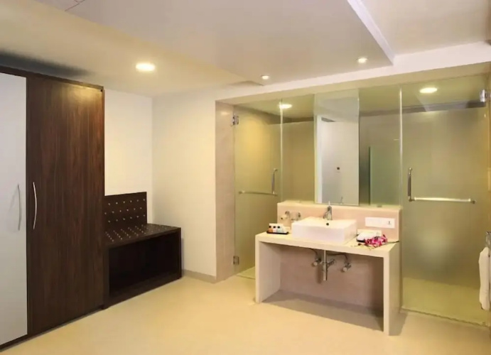 Mapple Adhwryou Pune