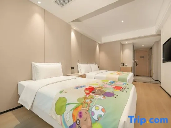 Executive Twin Family room