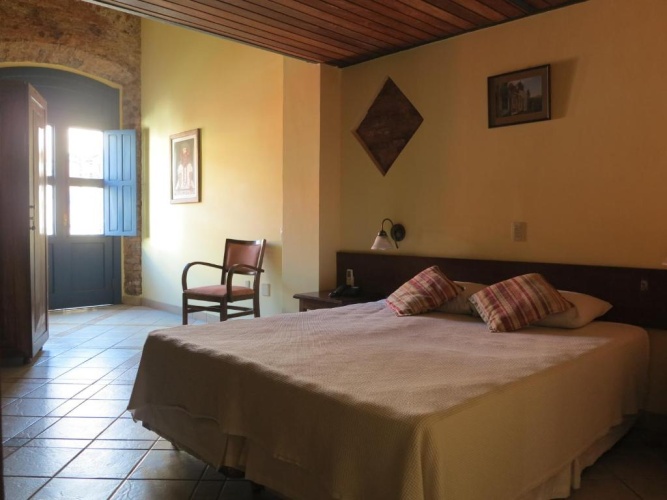 Standard room with city view
