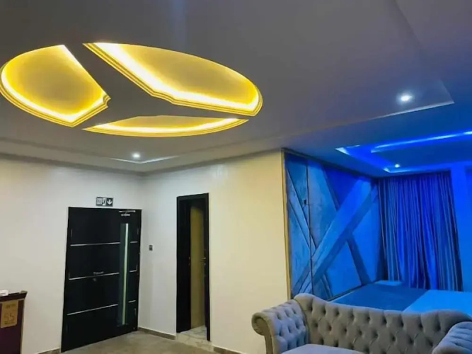 Villa Maxili Hotel and Apartment