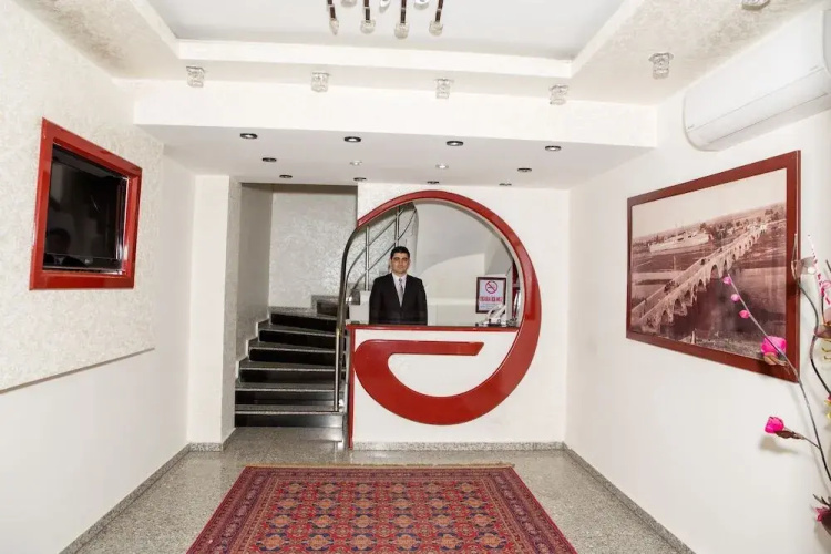 Gumus Otel