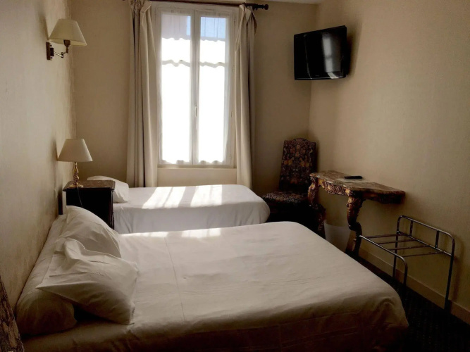 Logis Hôtel Rabelais