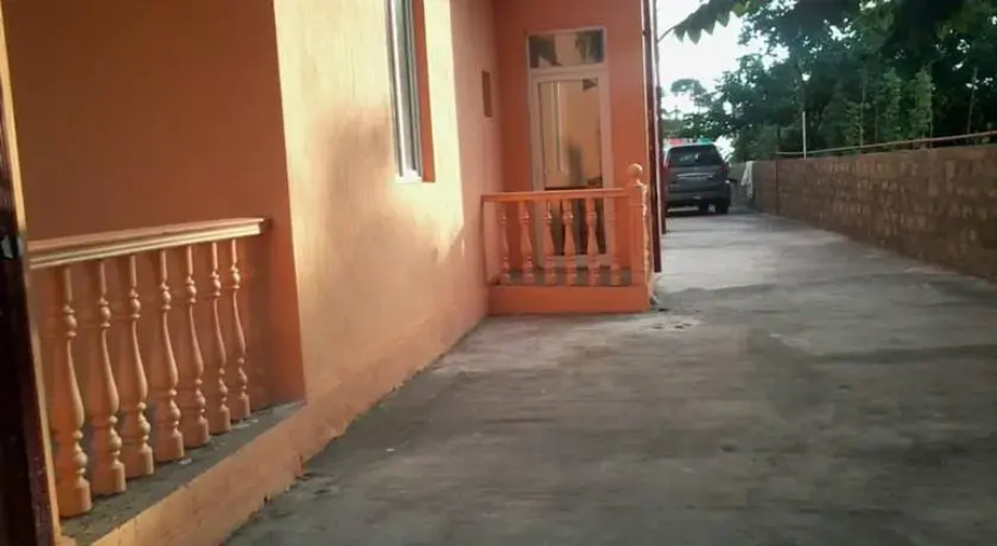 Nini Guest House