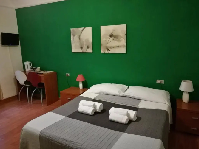 Ares Rooms