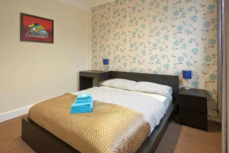 Easyroomlet
