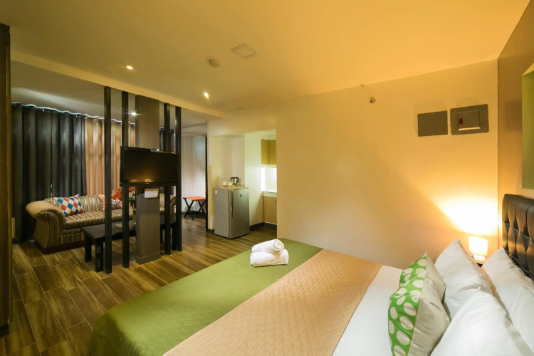 950 Condotel
