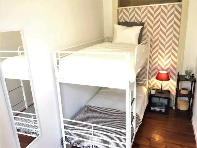 Charming Vintage Auto Check-in Flat in Baixa