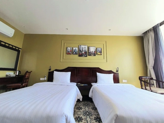 Deluxe Twin room with mountain view