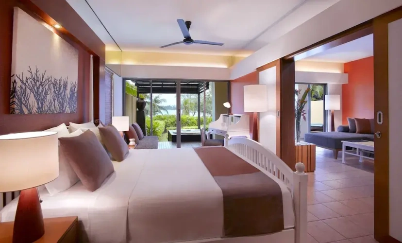 Island Family Suite with balcony