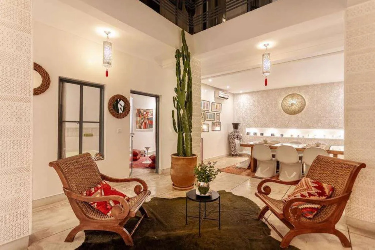 Riad La Sarrazine