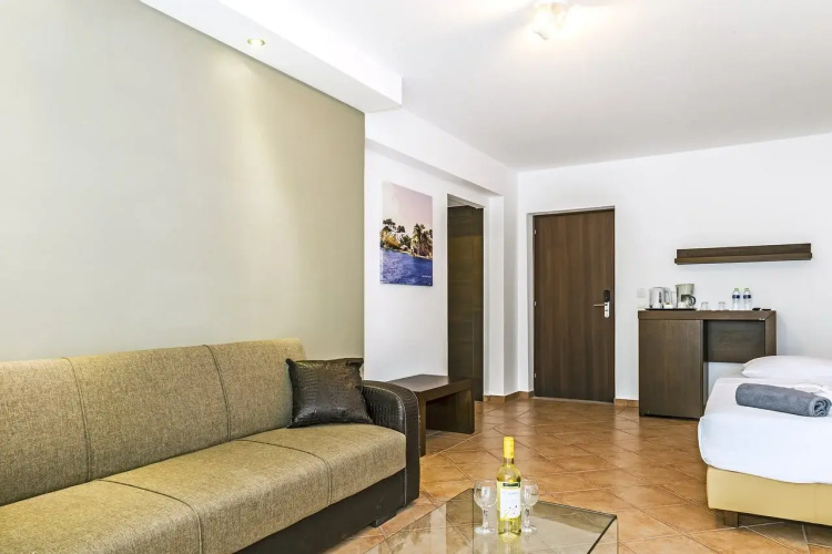 White Olive Premium Laganas - All Inclusive