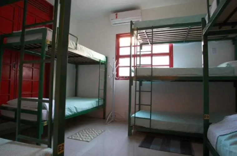Hangar Rio Hostel