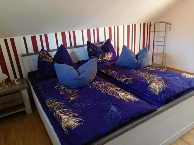 2 Bedrooms Cottage