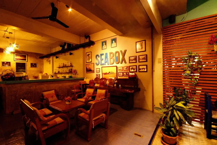 Seabox Khaolak Hostel