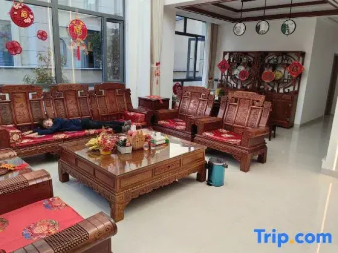 Tengchong Cailing Hotel