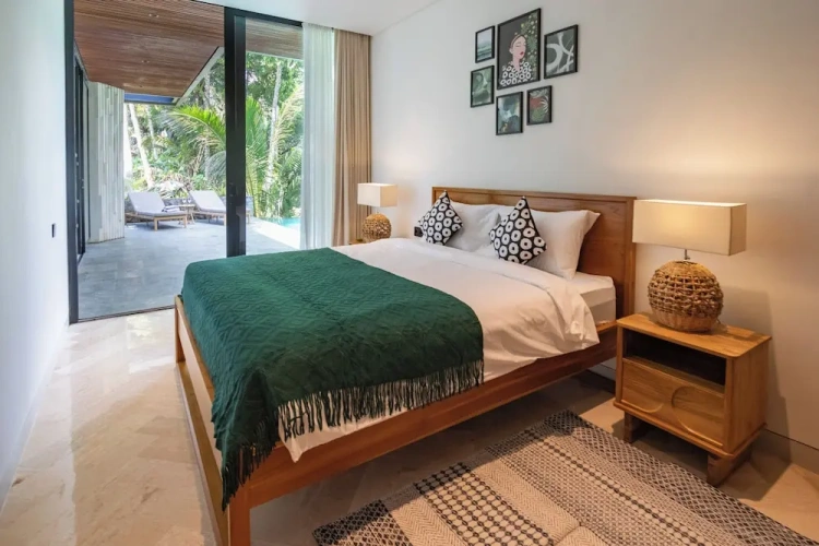 3 Bedrooms Villa