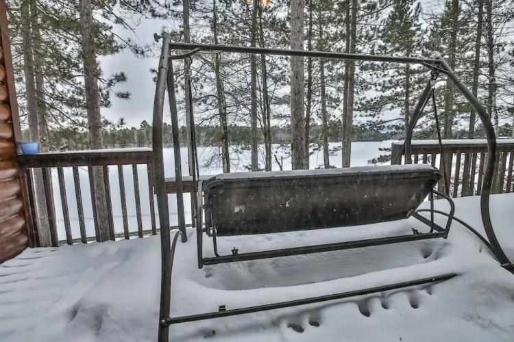 Pickerel Point Executive - 5 Br Home