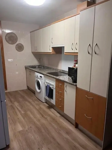 3 Bedrooms Apartment