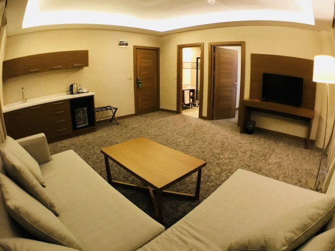 1 Bedroom Deluxe Suite