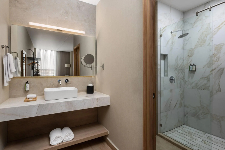 Tryp By Wyndham Ciudad Guzman Uttsa