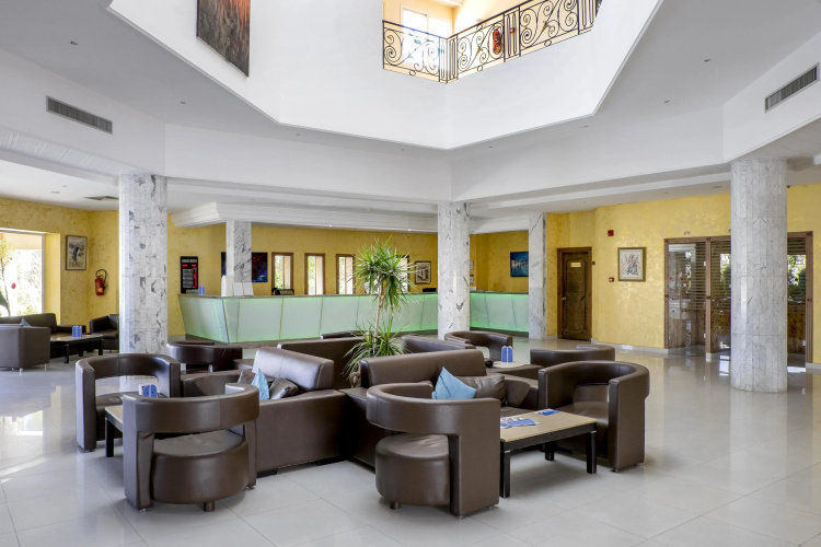 Houda Yasmine Marina & SPA