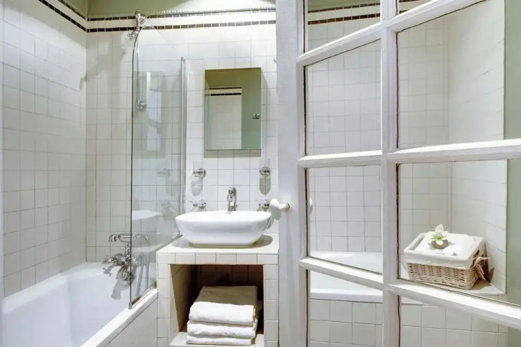 Paris Marais Central Residence