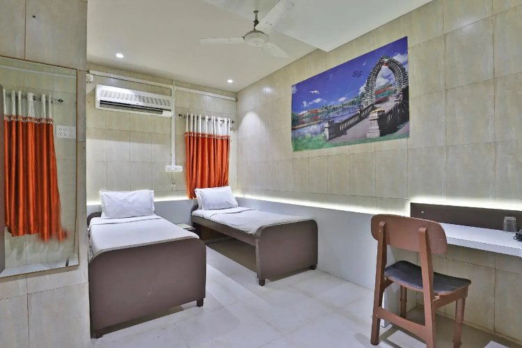 Hotel Satkar
