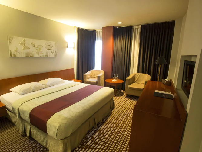 Kenari Tower Hotel
