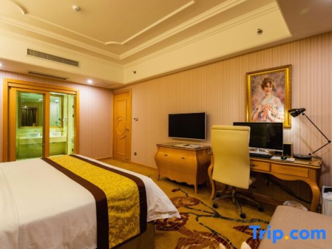 Deluxe Double Suite