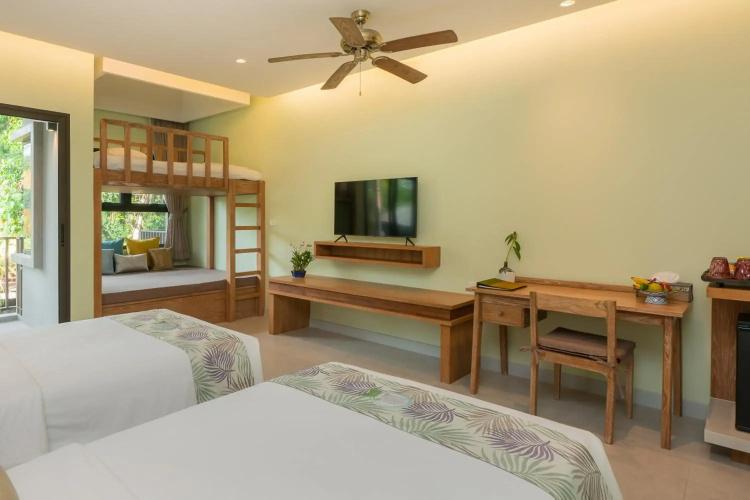 Khaolak Wanaburee Resort