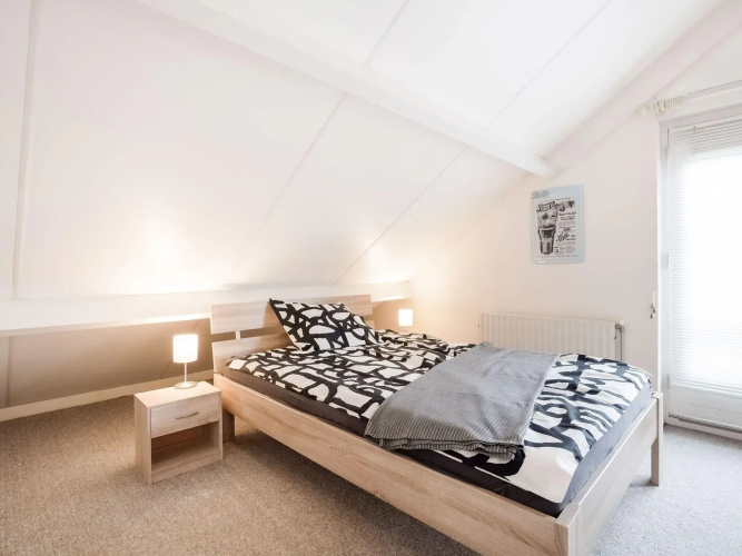 Lush Bungalow in Beek Gem Montferl& with Hot Tub
