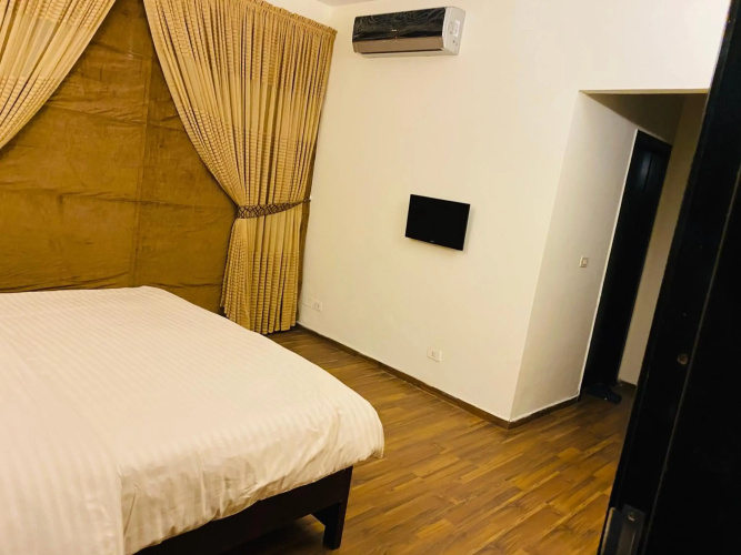 Royal Two Bed Luxury Apartment Gulberg
