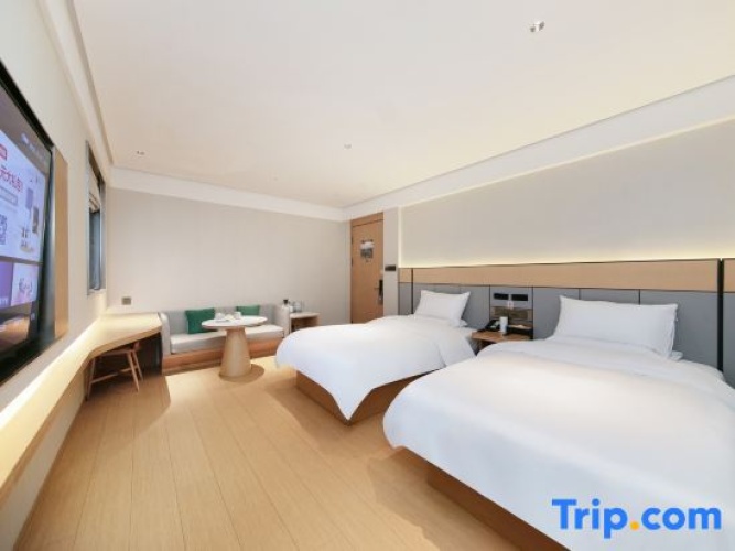 Standard Double room with view
