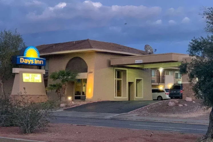 Days Inn Lake Havasu - Lake Havasu City, AZ