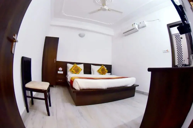 Hotel Yellow Stone