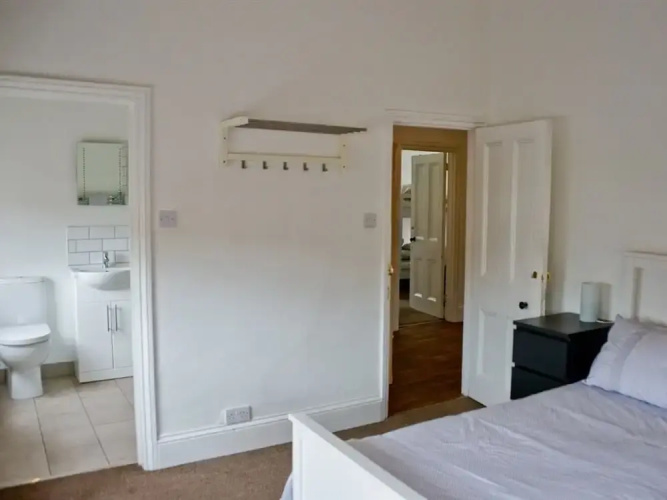Corner House Apartment