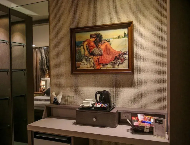 Kingdom Hotel