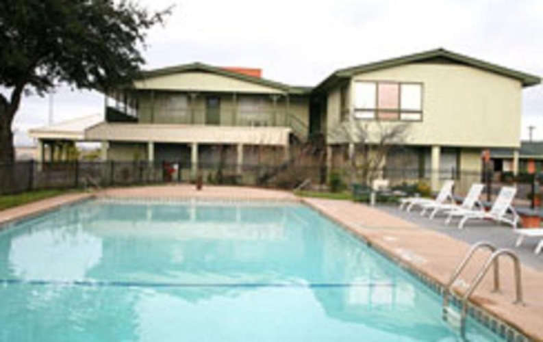 Econo Lodge Inn & Suites Abilene photo 12