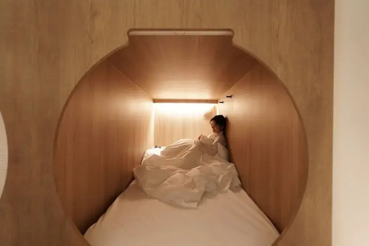 D.A.L Premium Capsule Hotel