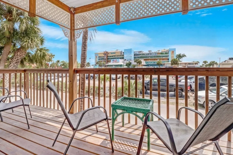 Standard room with balcony