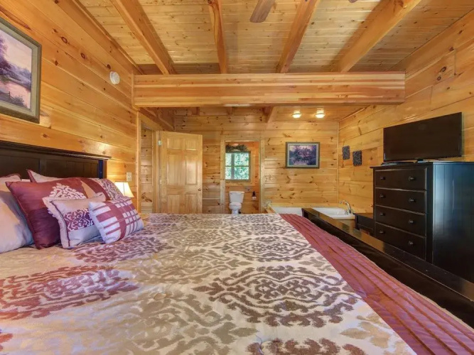 Moonlight Theater Lodge