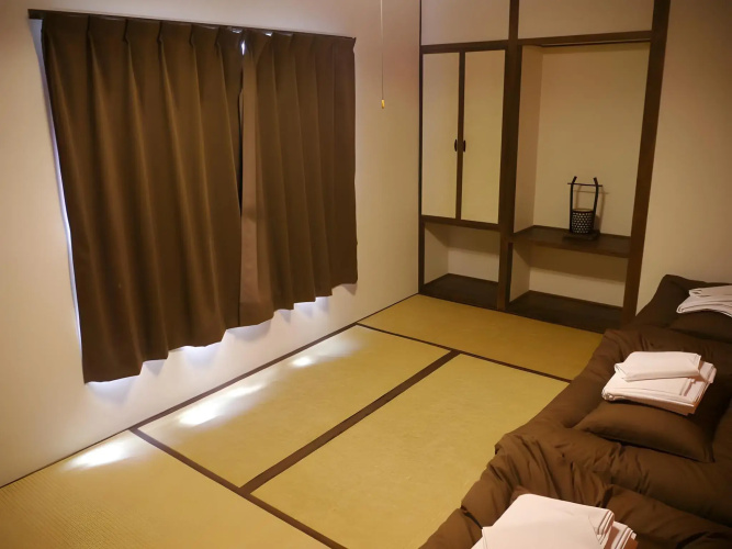 J-Hoppers Hiroshima Guesthouse - Hostel